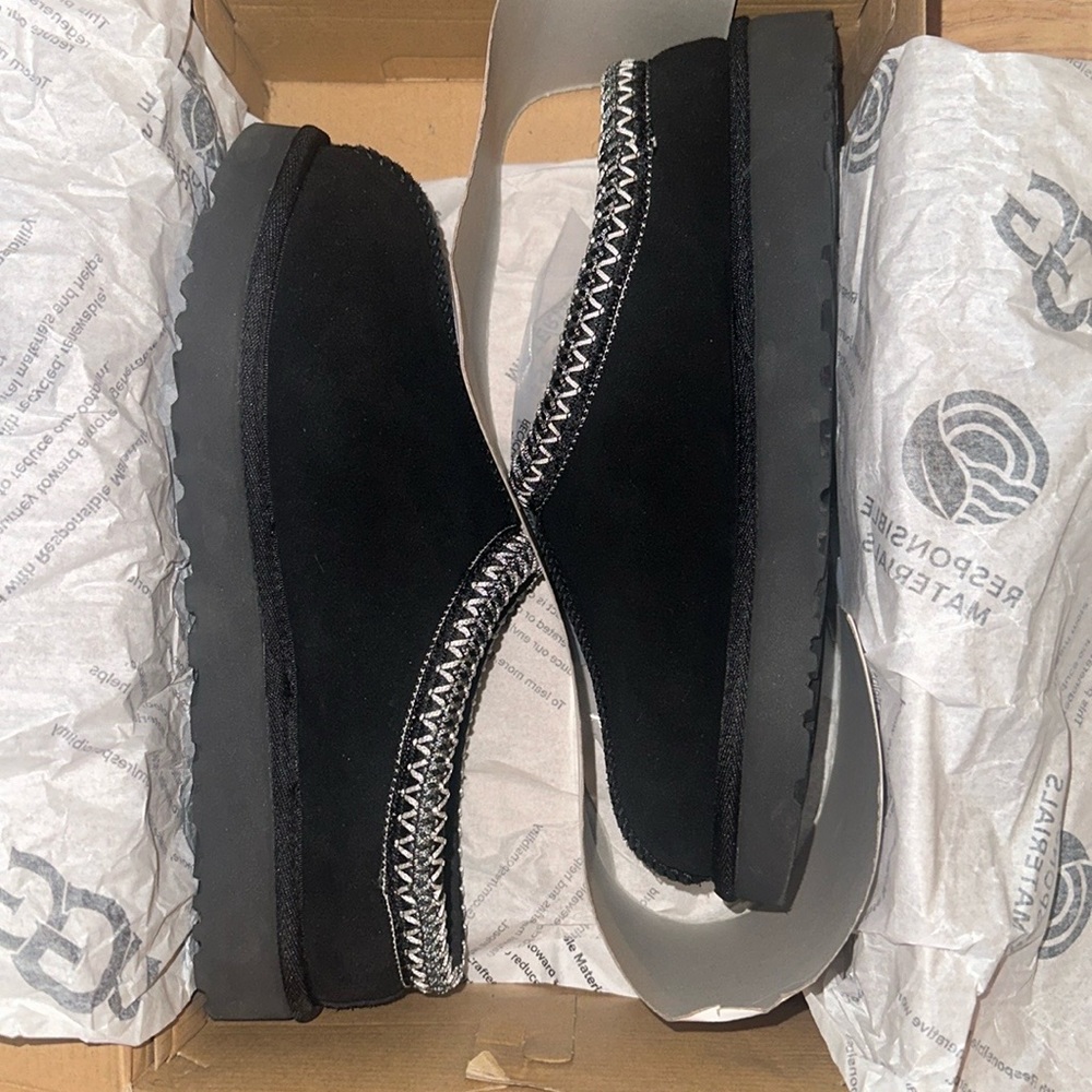 WOMENS UGG TASMAN SLIPPERS BLACK SIZE 9